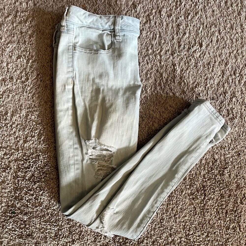 Women’s American Eagle Super Stretch X Jeggings.